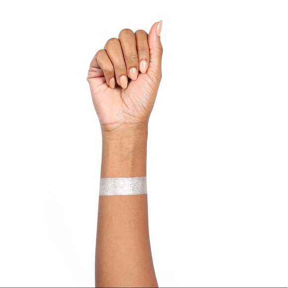 Artist Couture Glow Powder in “Coco Bling” (2) - Picture 3 of 7